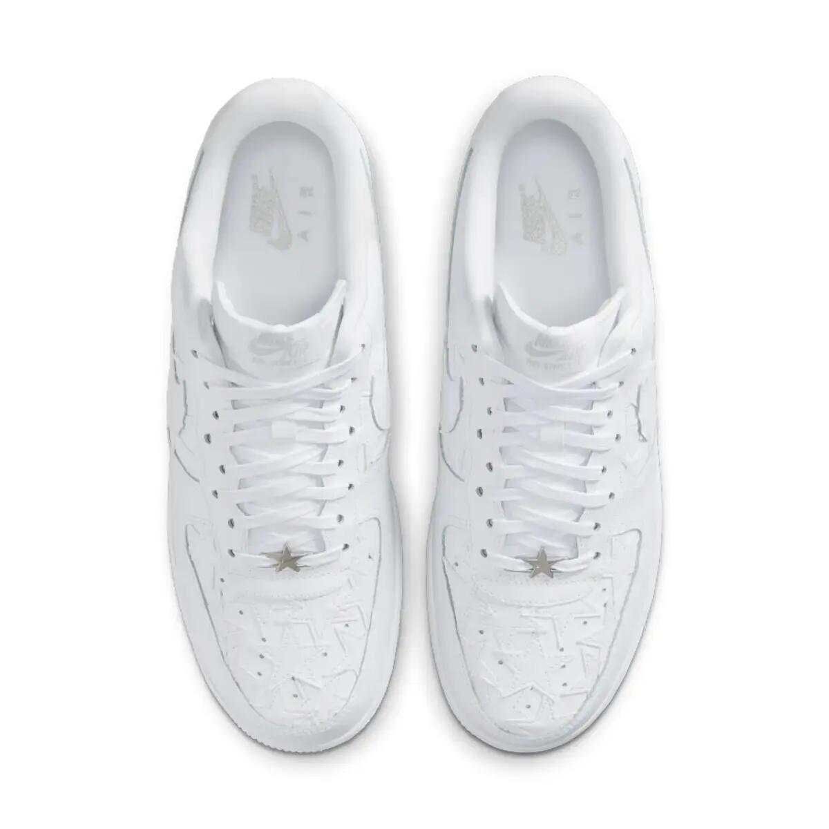 Nike Air Force 1 Low Retro Triple White Stars 5/6