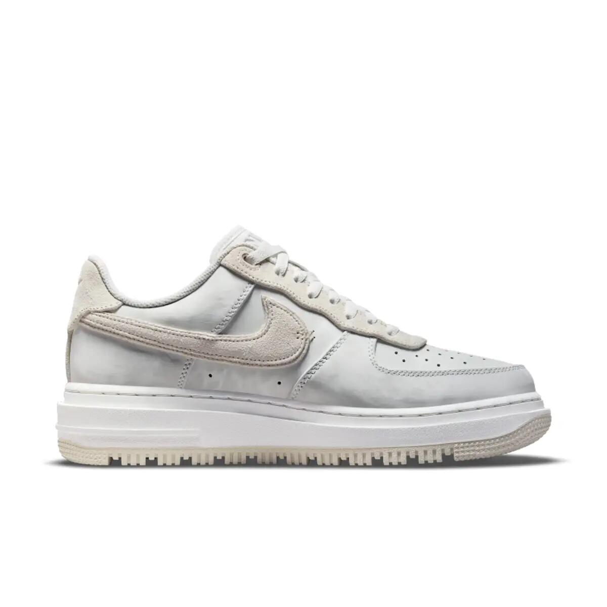 Nike Air Force 1 Low Luxe Summit White Light Bone 4/6