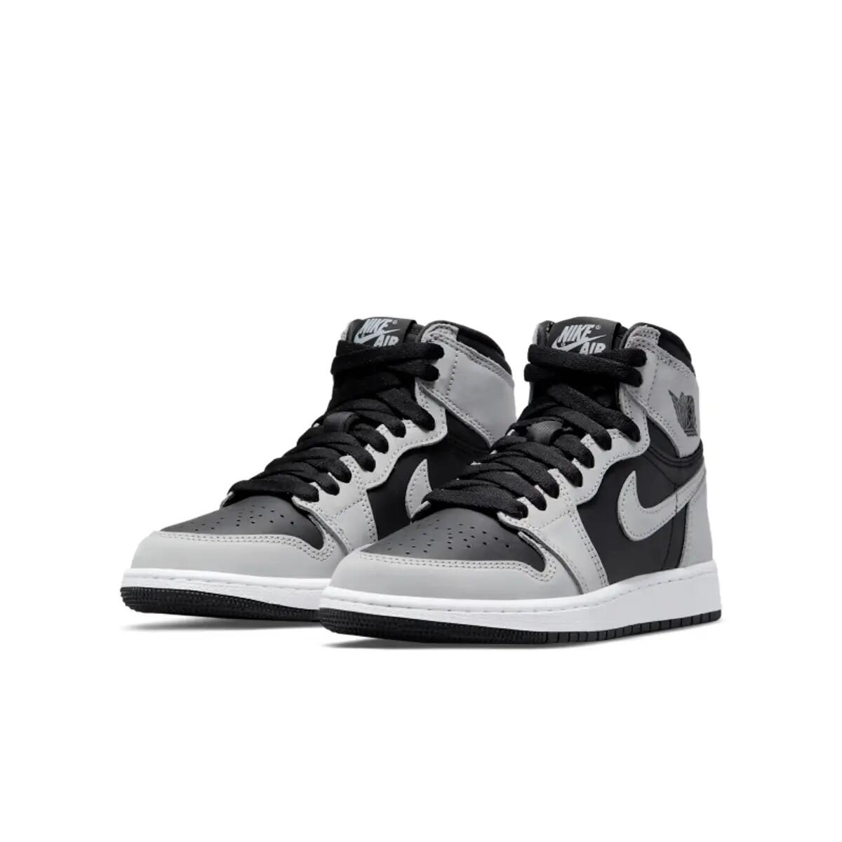 Air Jordan 1 Retro High Black White Light Smoke Grey (GS) 5/6
