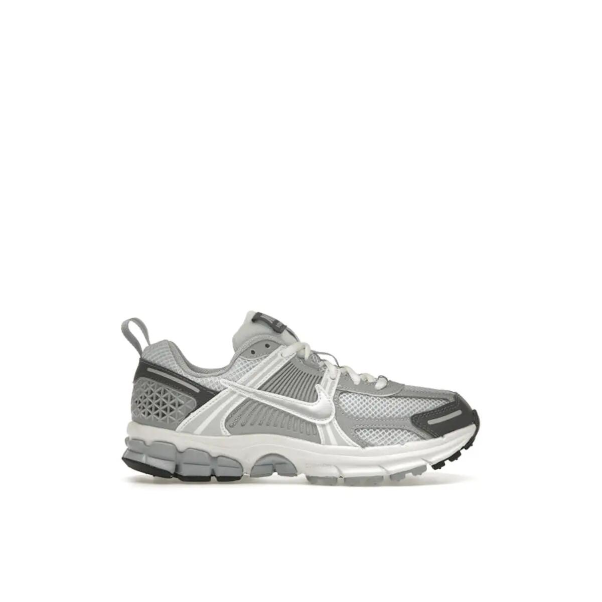 Nike Zoom Vomero 5 Pure Platinum Metallic Silver (GS) 1/6