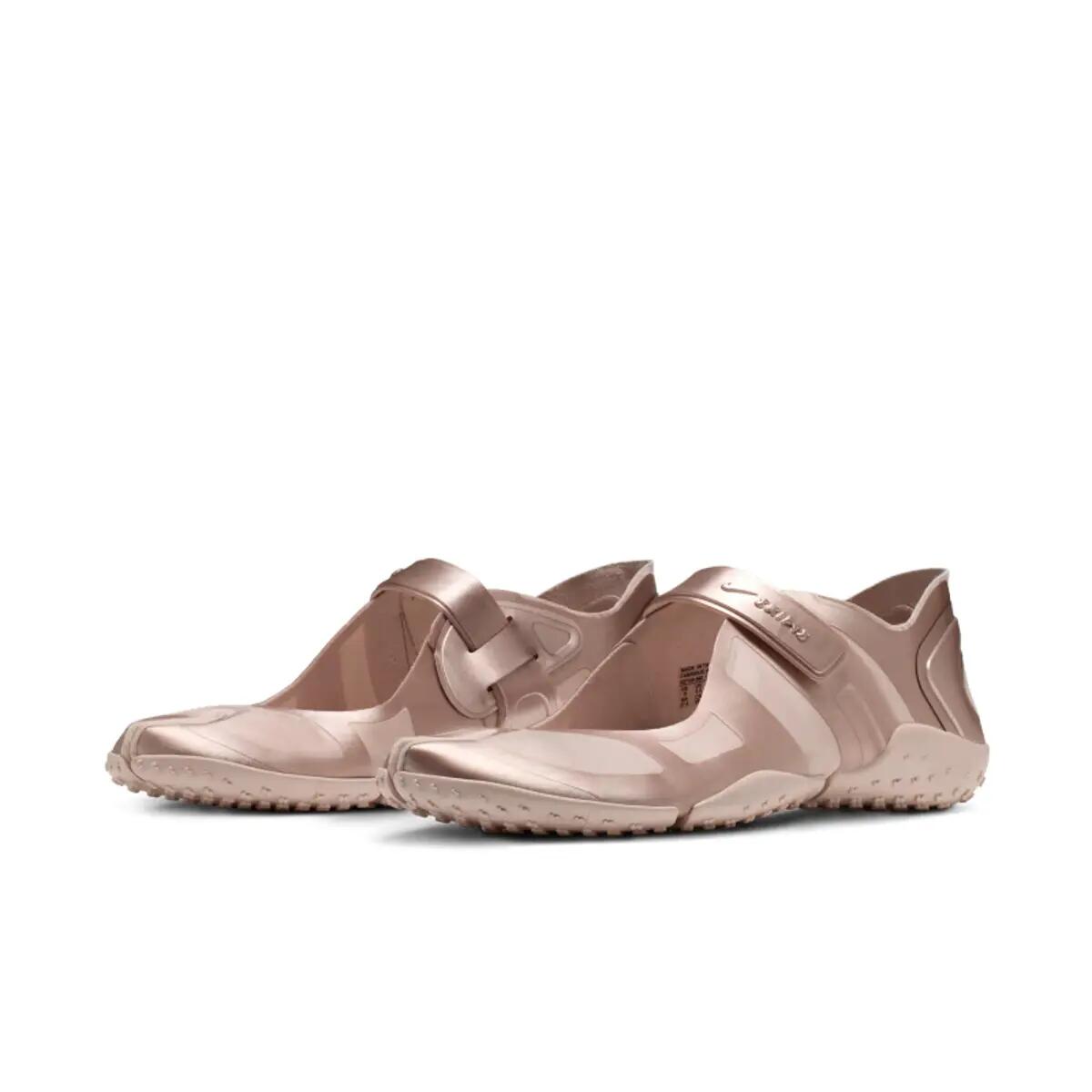 Nike Rift Satin Skims Silt Red 5/6