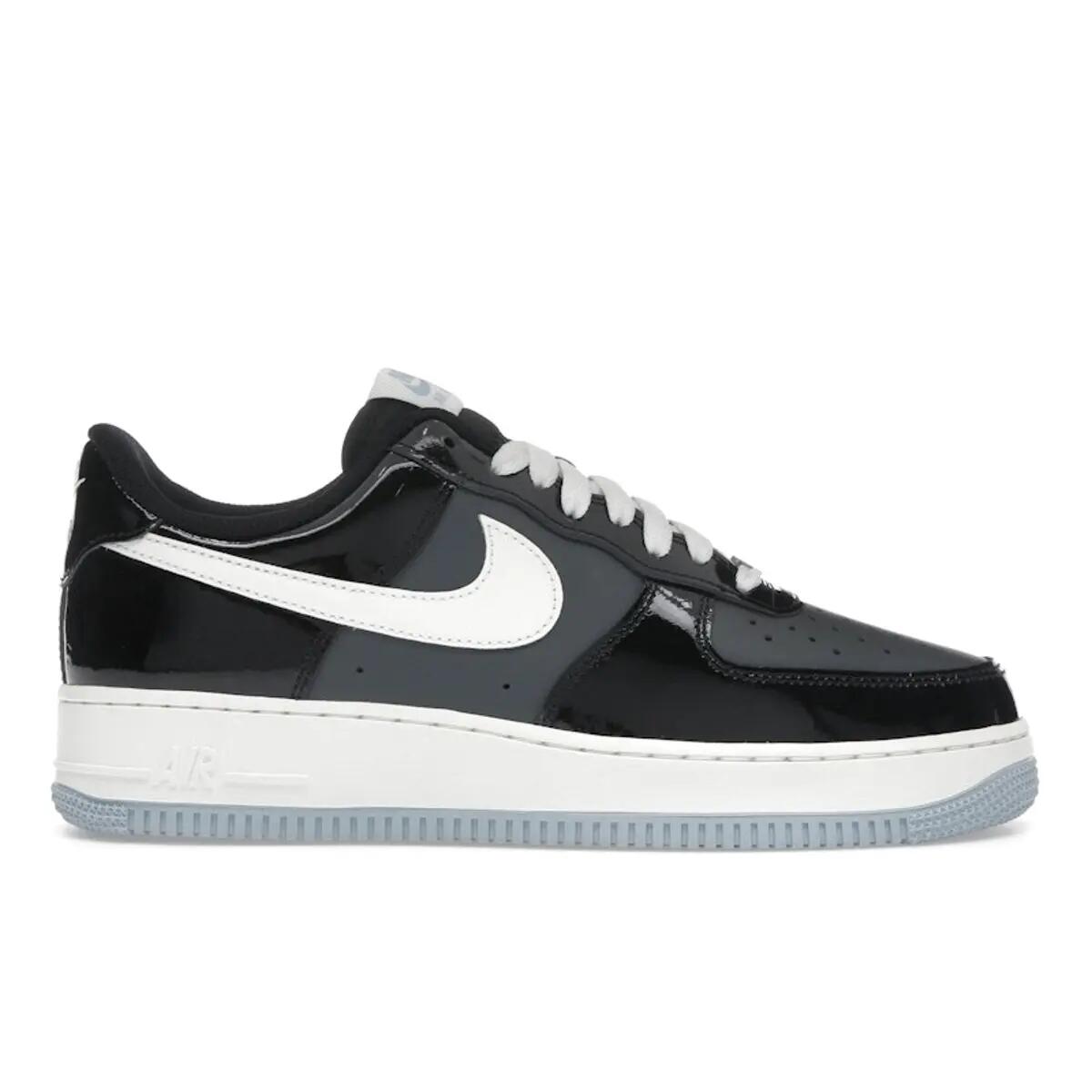 NIKE picture
