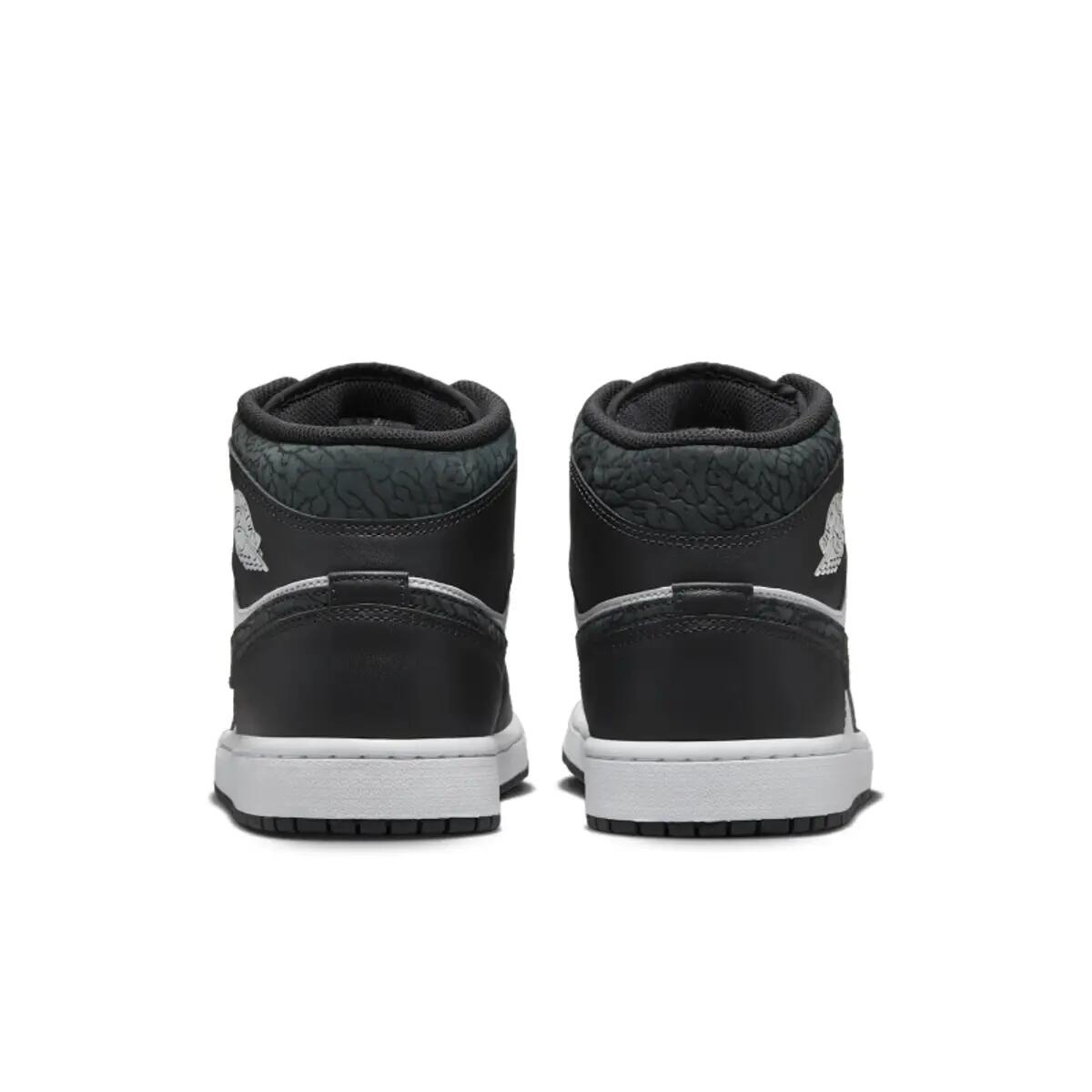 Jordan 1 Mid SE Panda Elephant 6/6