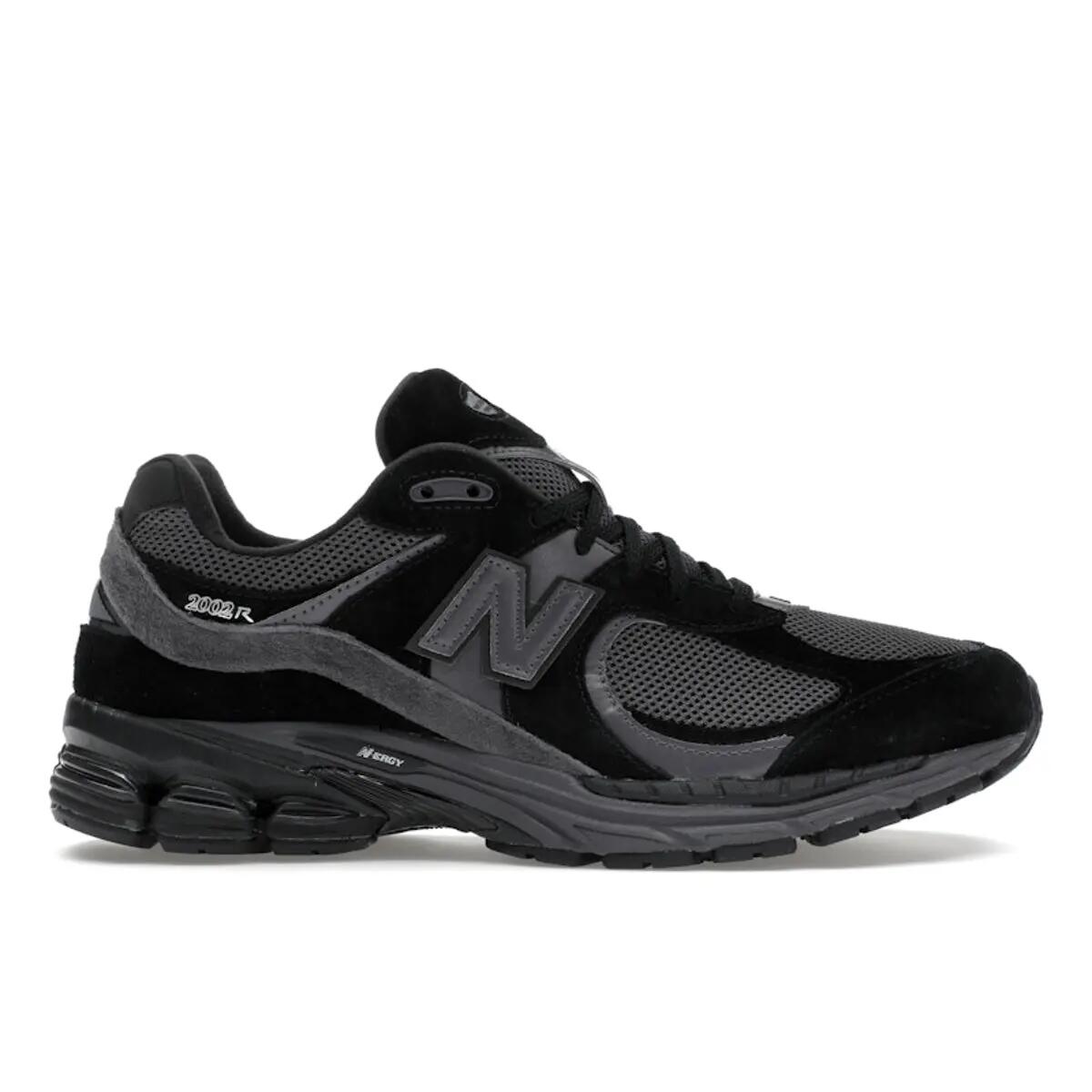New Balance 2002r Black Black Dark Grey 1/5