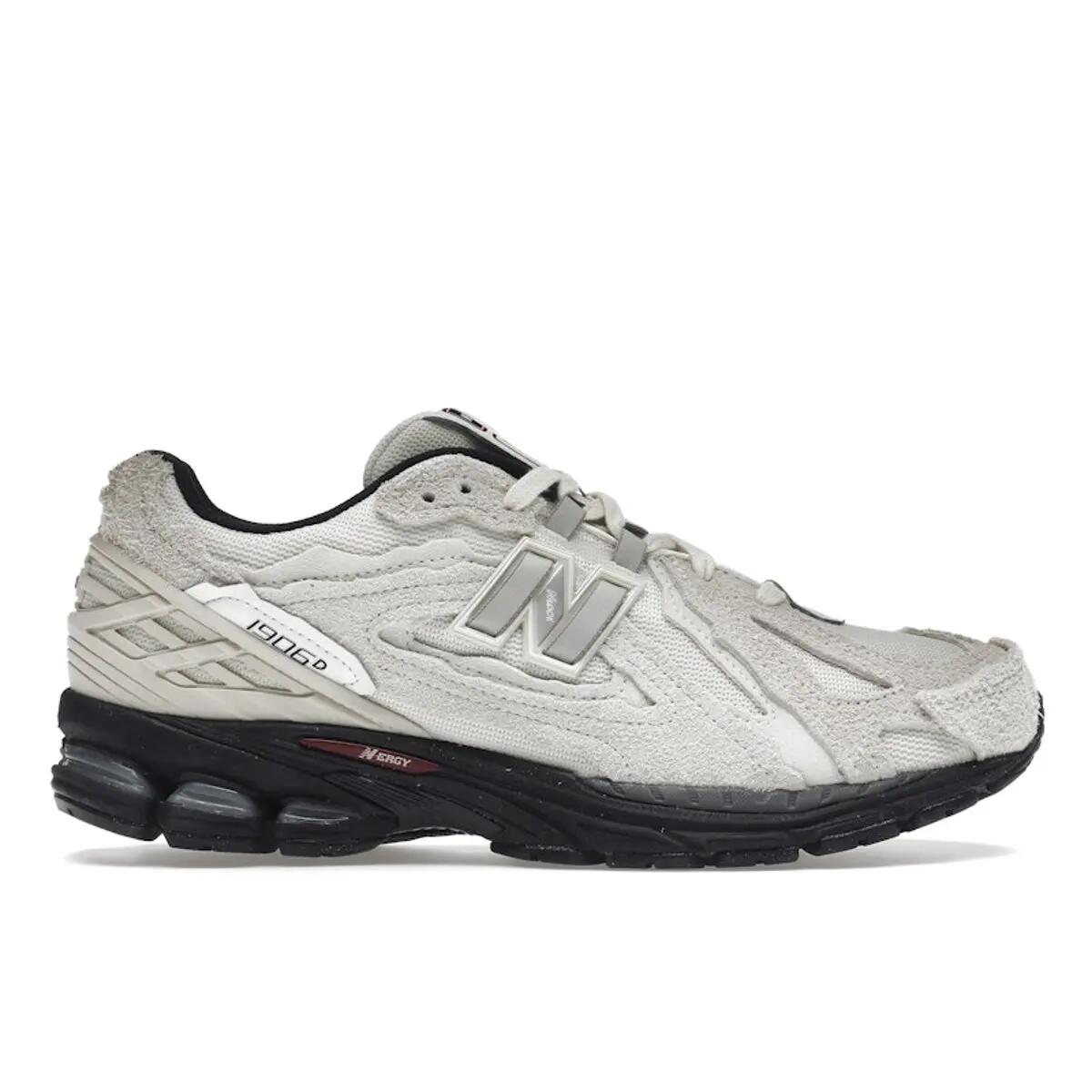 NEW BALANCE picture