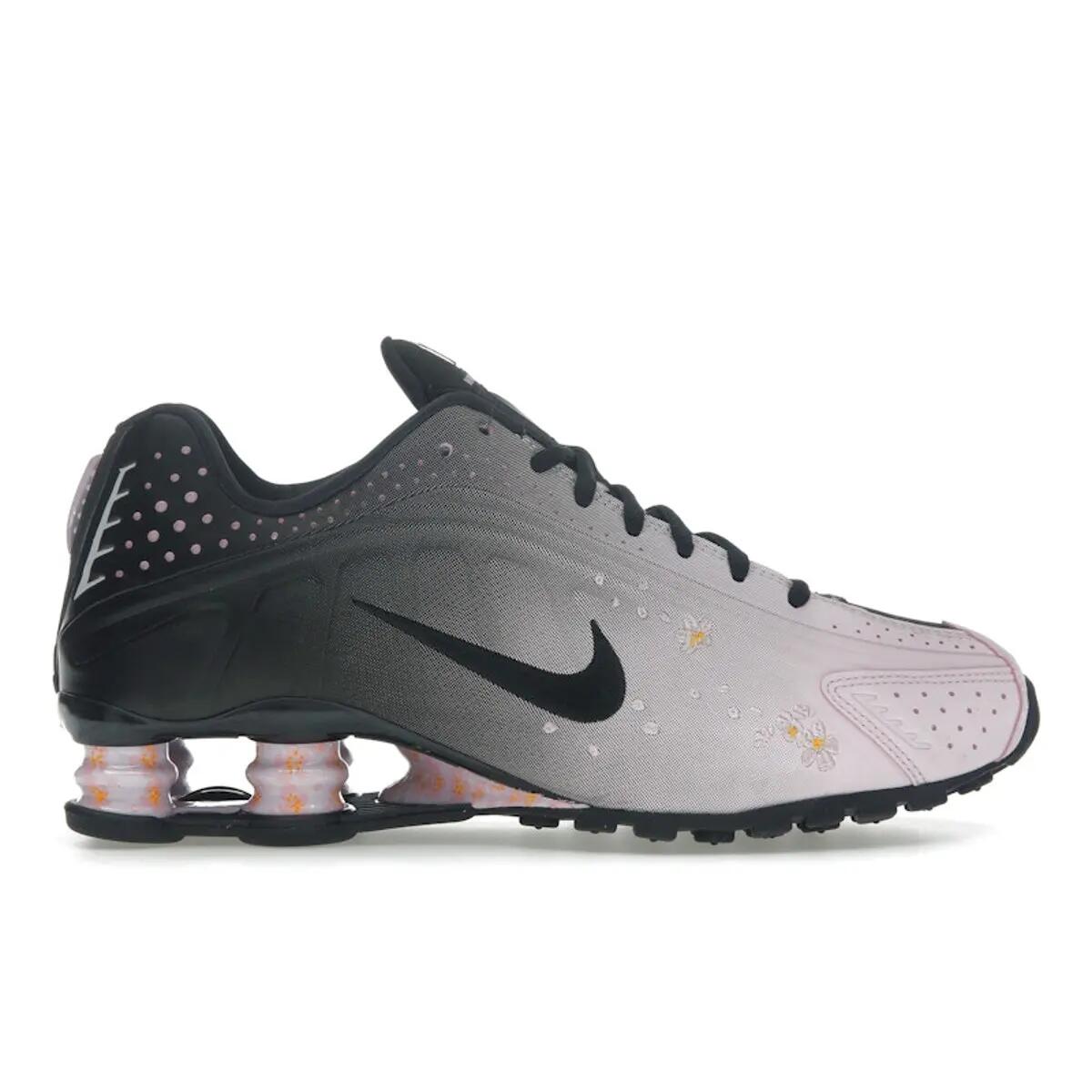 NIKE picture
