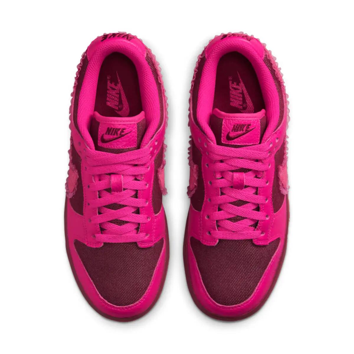 Nike Dunk Low Valentine's Day (2022) (Women's) 5/6