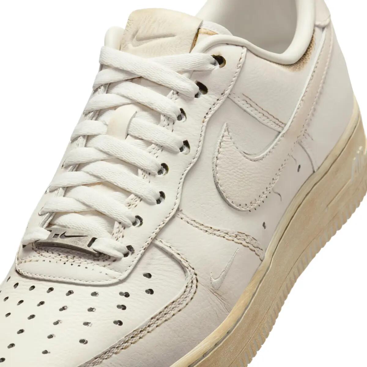 Nike Air Force 1 Low .SWOOSH Dirty Triple White 6/6