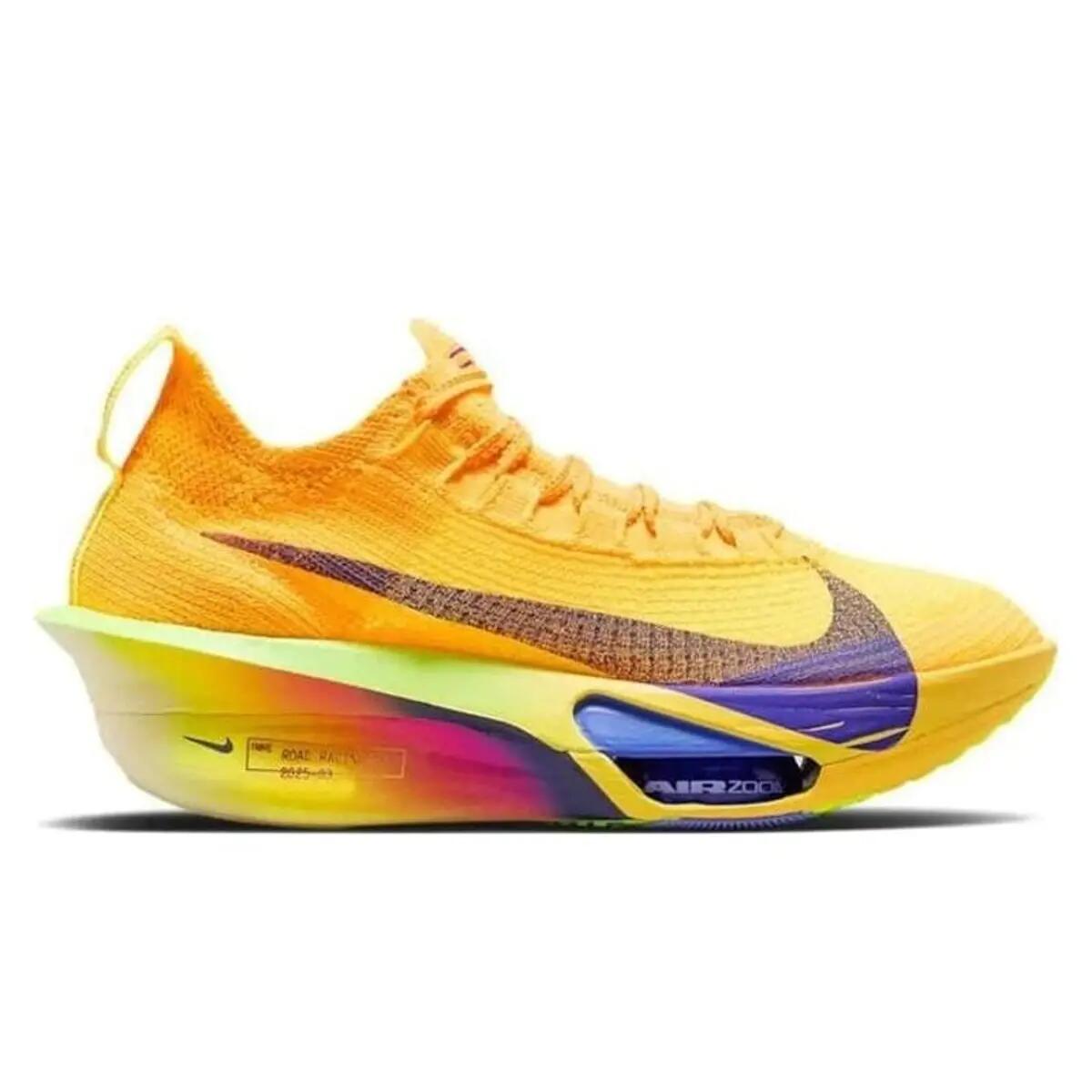 NIKE picture