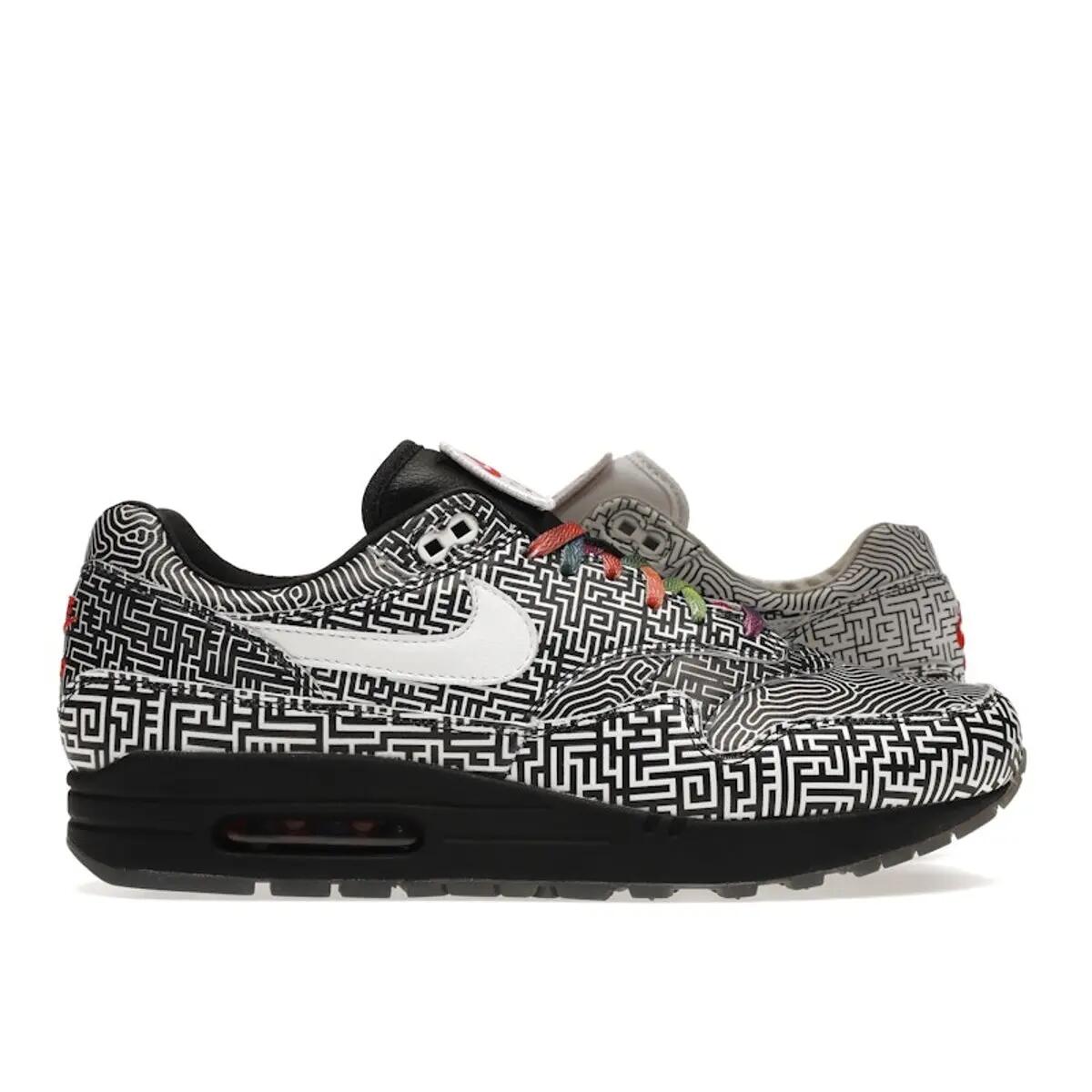 NIKE picture