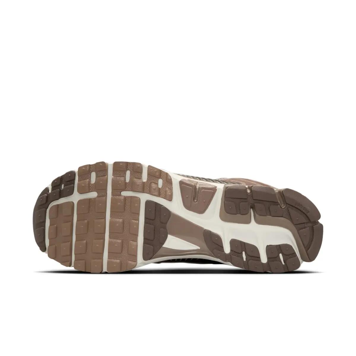 Nike Zoom Vomero 5 Mink Brown 2/6