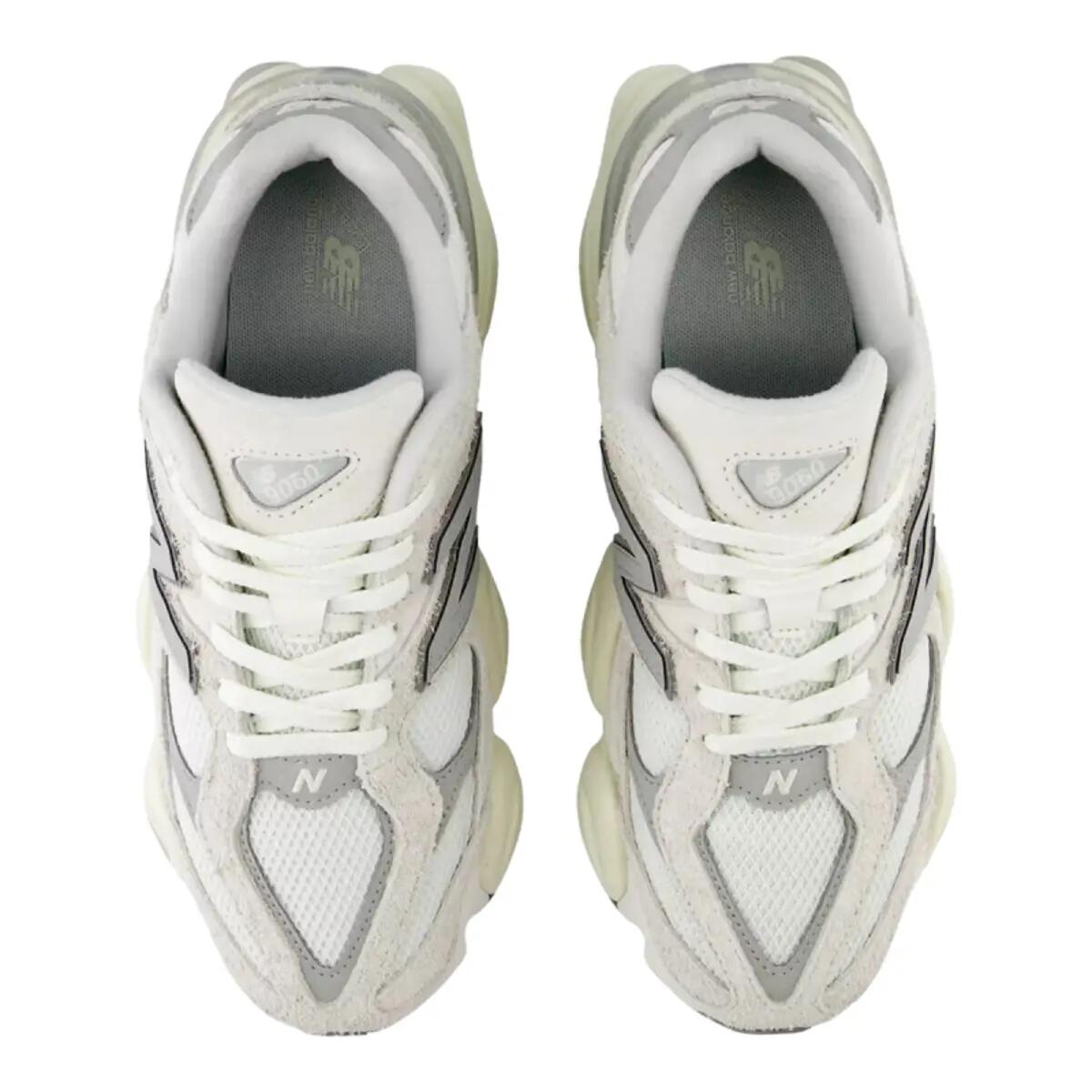 New Balance 9060 Moonbeam Sea Salt 3/5