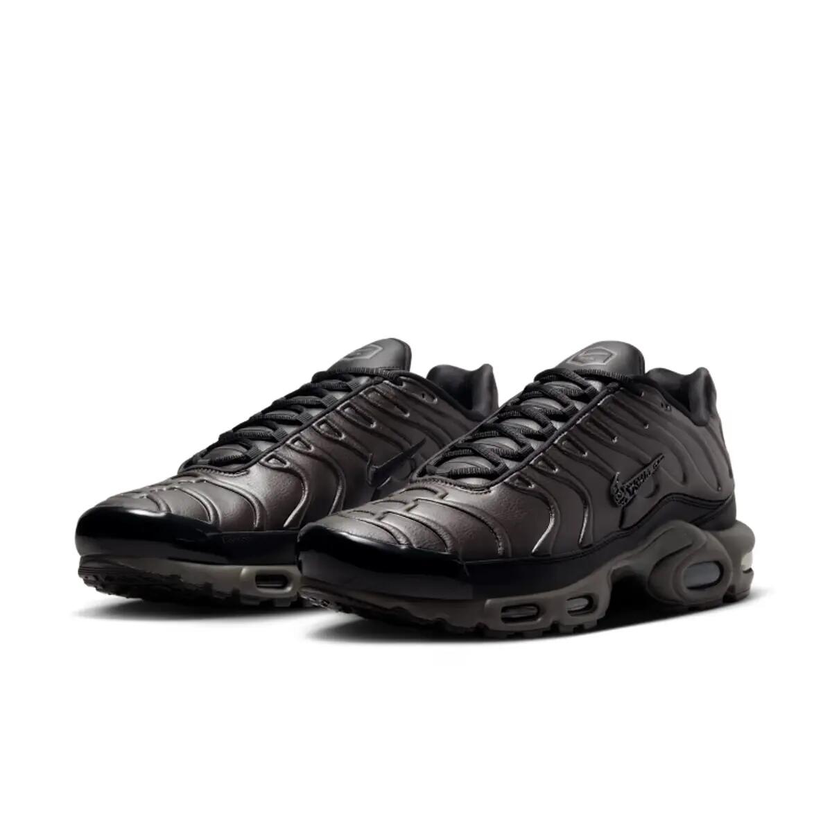 Nike Air Max Plus Premium Paris 4/6
