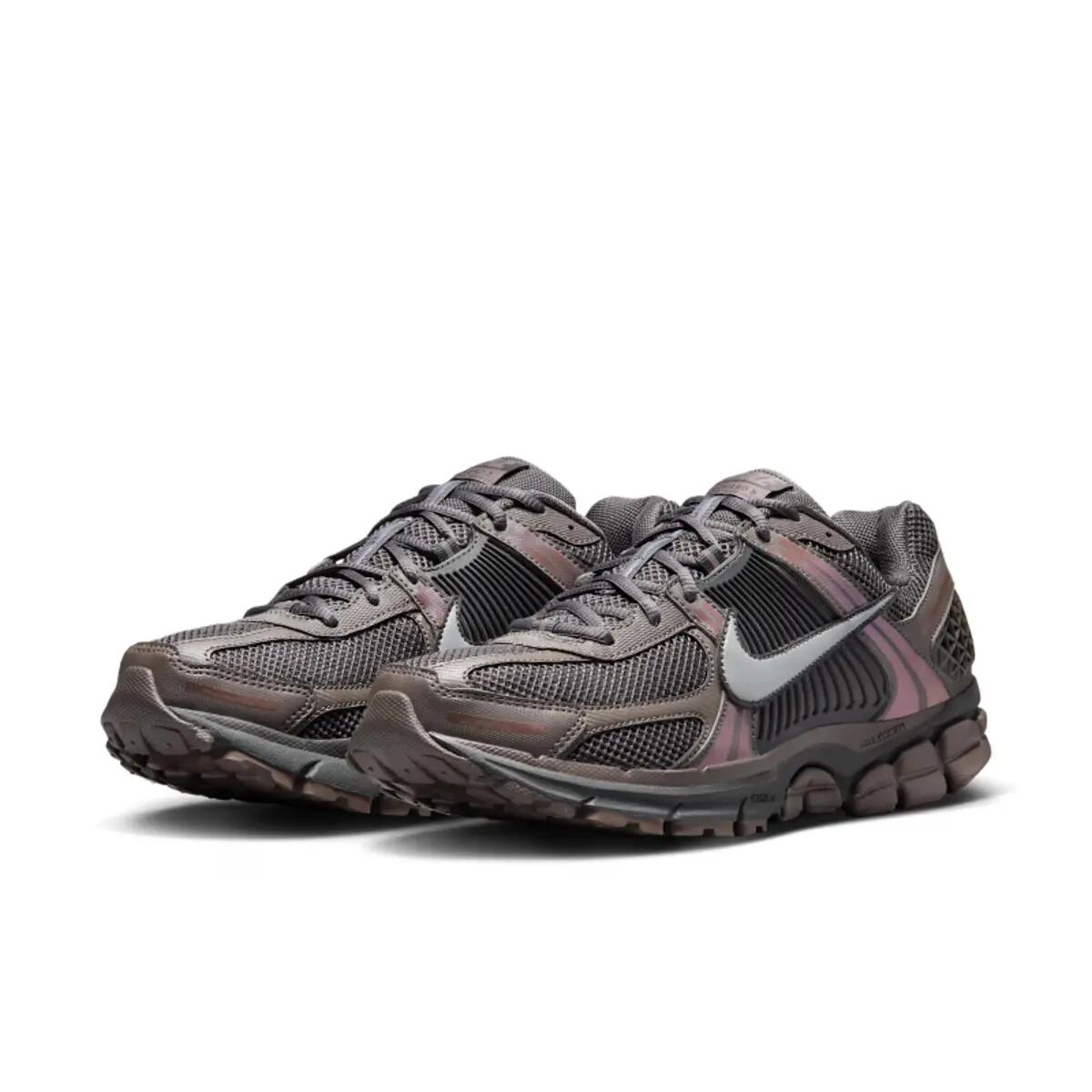 Nike Zoom Vomero 5 Cave Stone 4/6