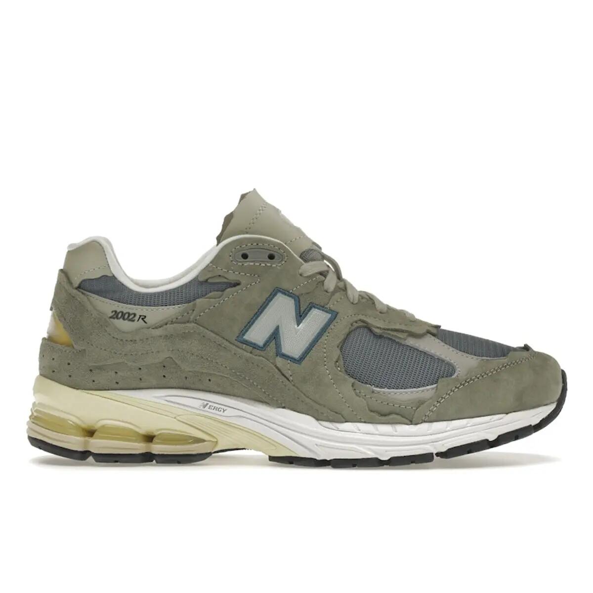NEW BALANCE picture