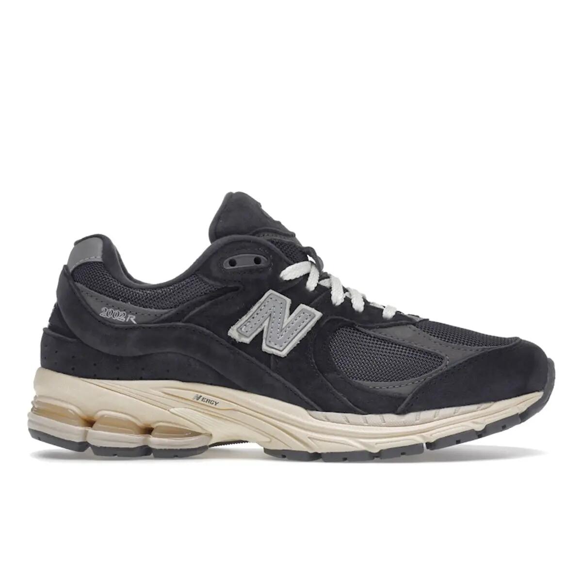 New Balance 2002r Black Dark Grey 1/5