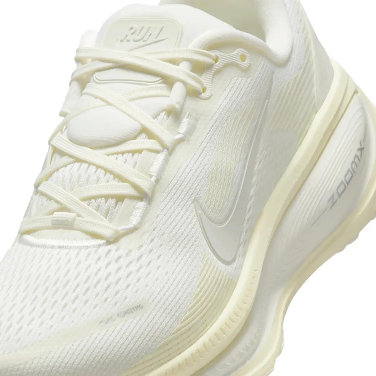Nike Vomero 18 Sail Coconut Milk (Women's) 5/6