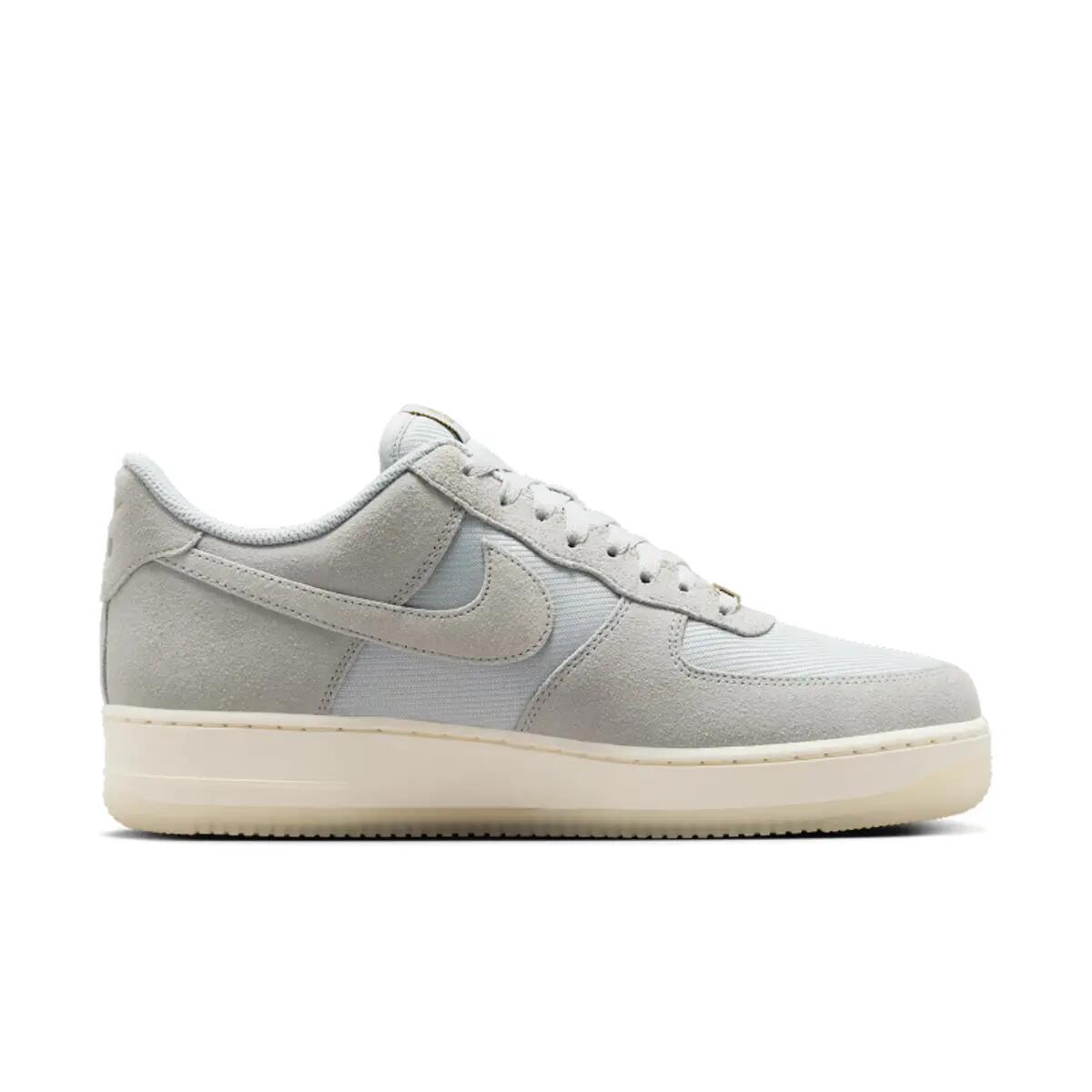 Nike Air Force 1 Low '07 LV8 Light Smoke Grey Metallic Gold Pale Ivory 4/6