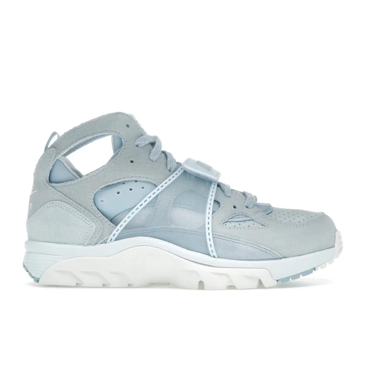 NIKE picture