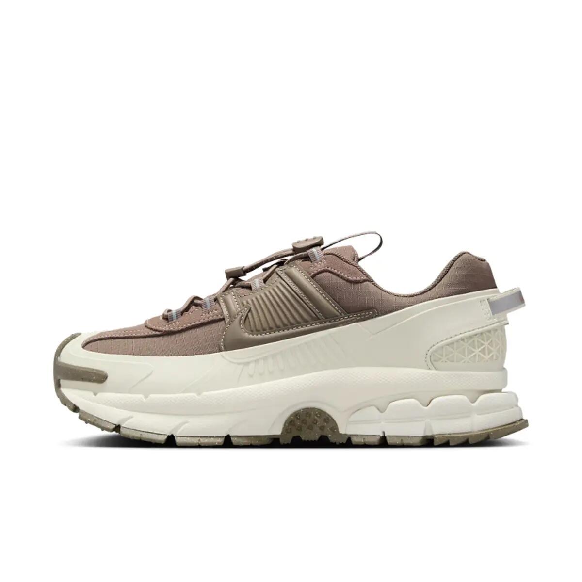 Zapatos Nike Zoom Vomero Roam Mujer Color Light Bone/Mink Brown 2/6