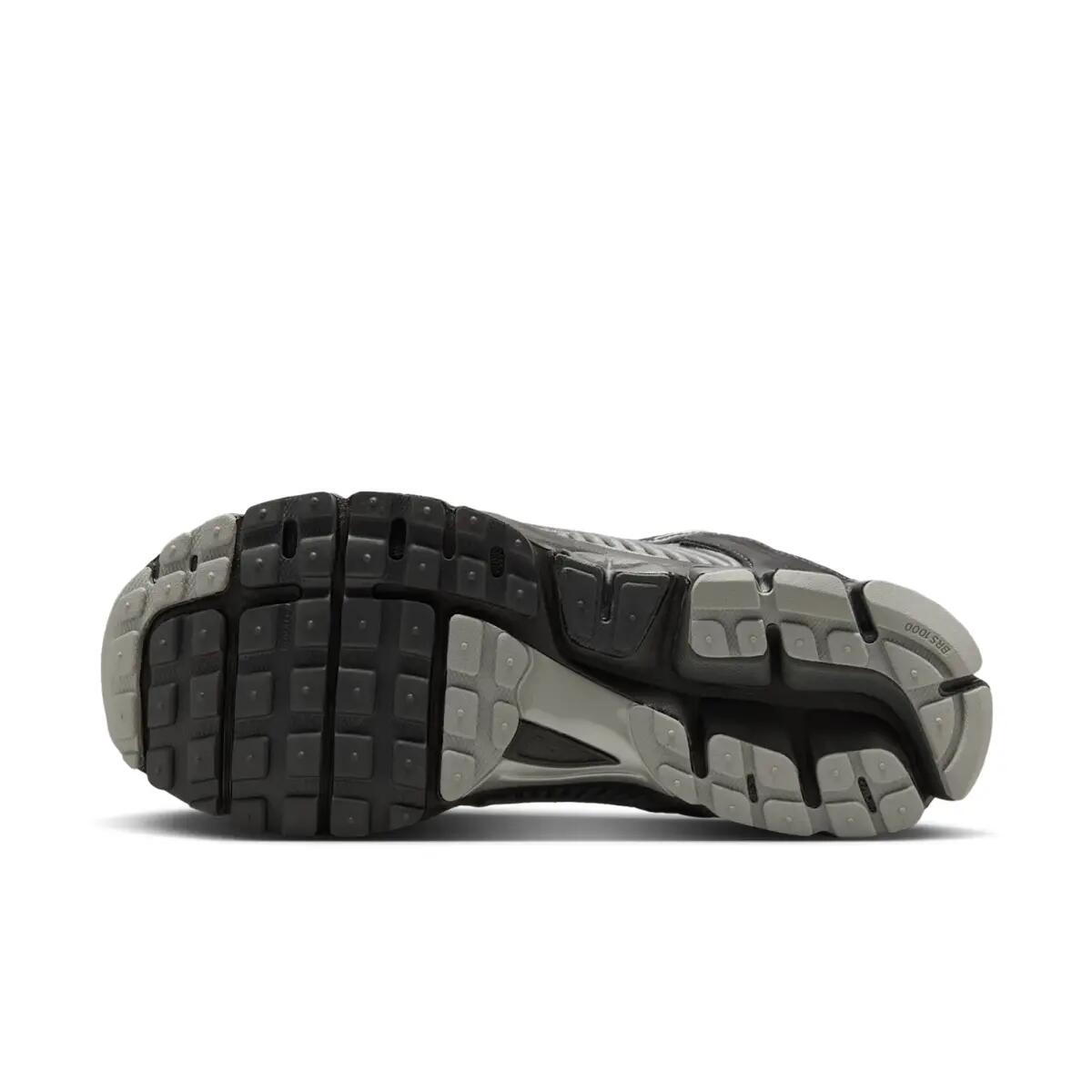 Nike Zoom Vomero 5 Anthracite Flat Silver 4/6
