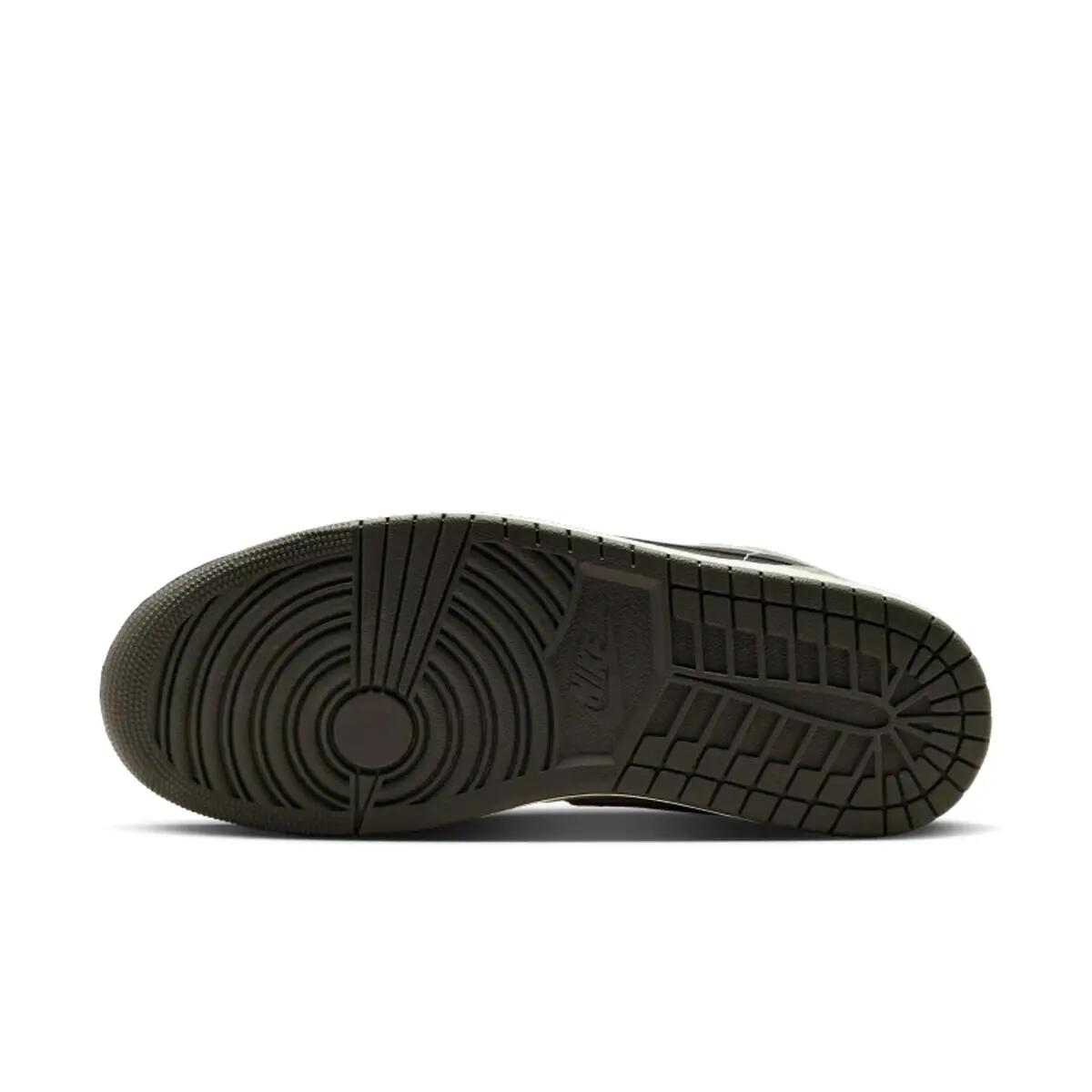 Jordan 1 Low SE Sail Deep Pewter Elephent Print 3/6