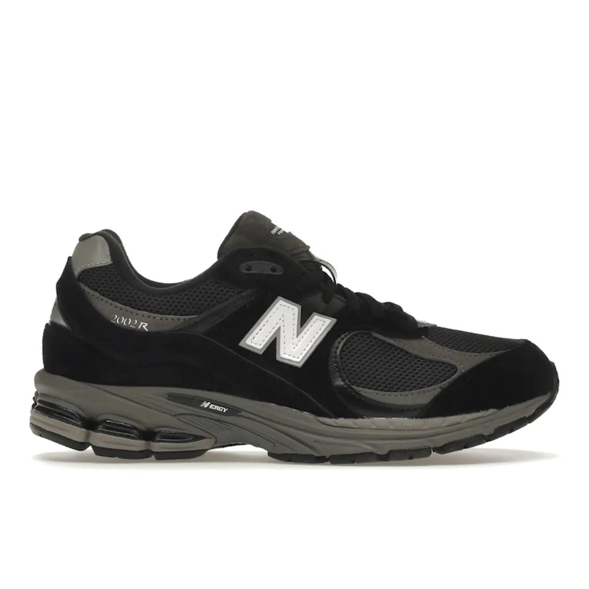 NEW BALANCE picture