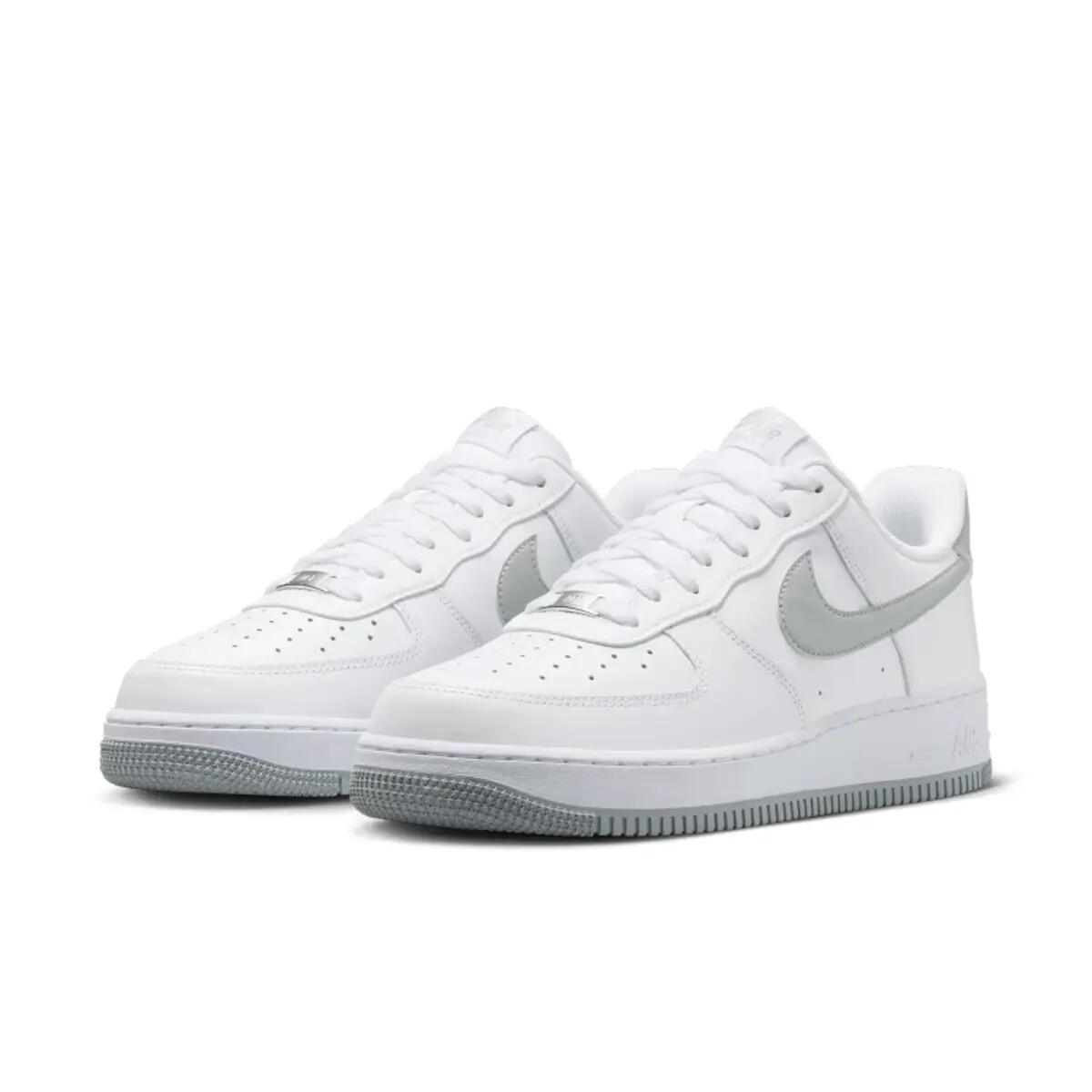 Nike Air Force 1 Low '07 White Light Smoke Grey 5/6