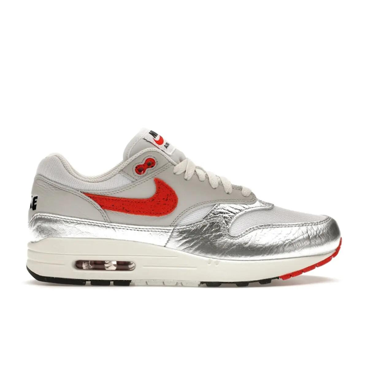 NIKE picture