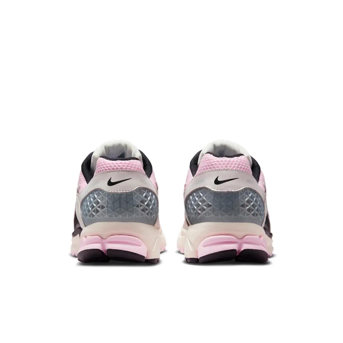 Nike Zoom Vomero 5 Pink Foam Phantom Metallic Platinum Black 6/6
