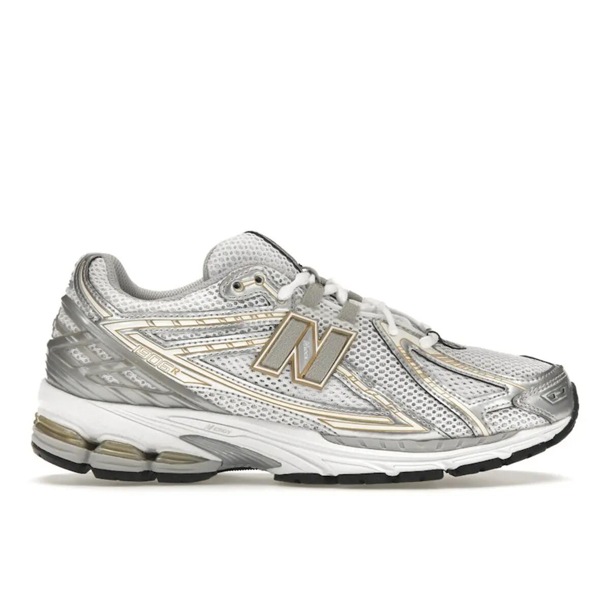 NEW BALANCE picture