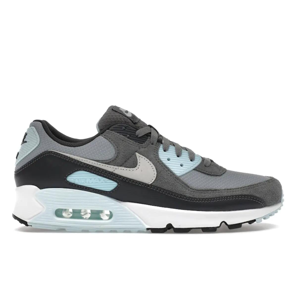 NIKE picture