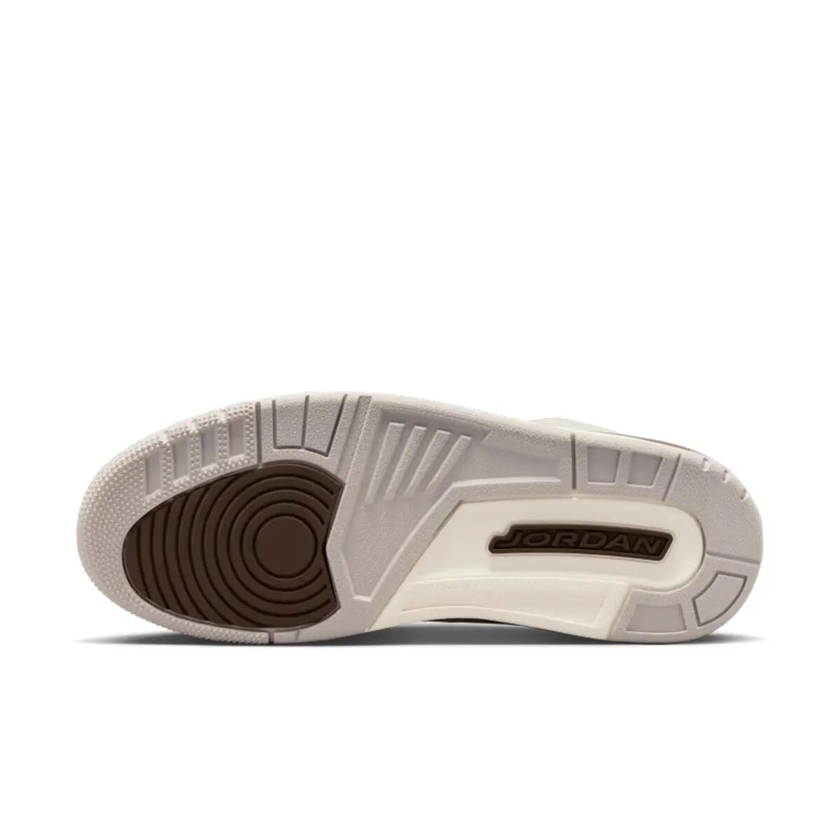 Air Jordan 3 Retro Palomino 2/6