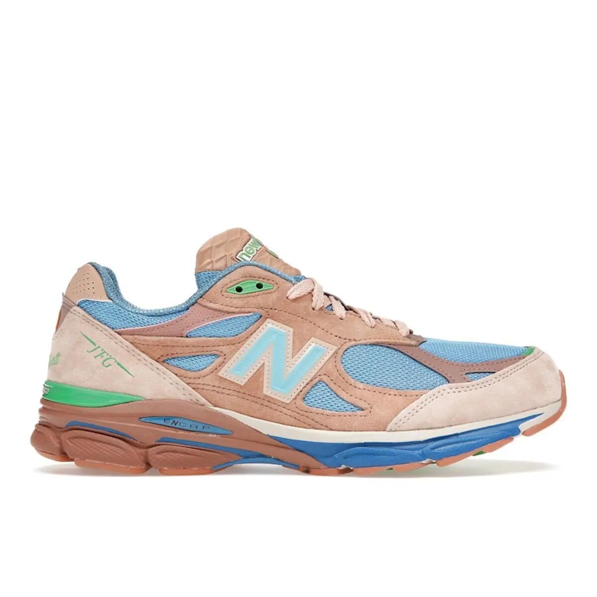 NEW BALANCE picture