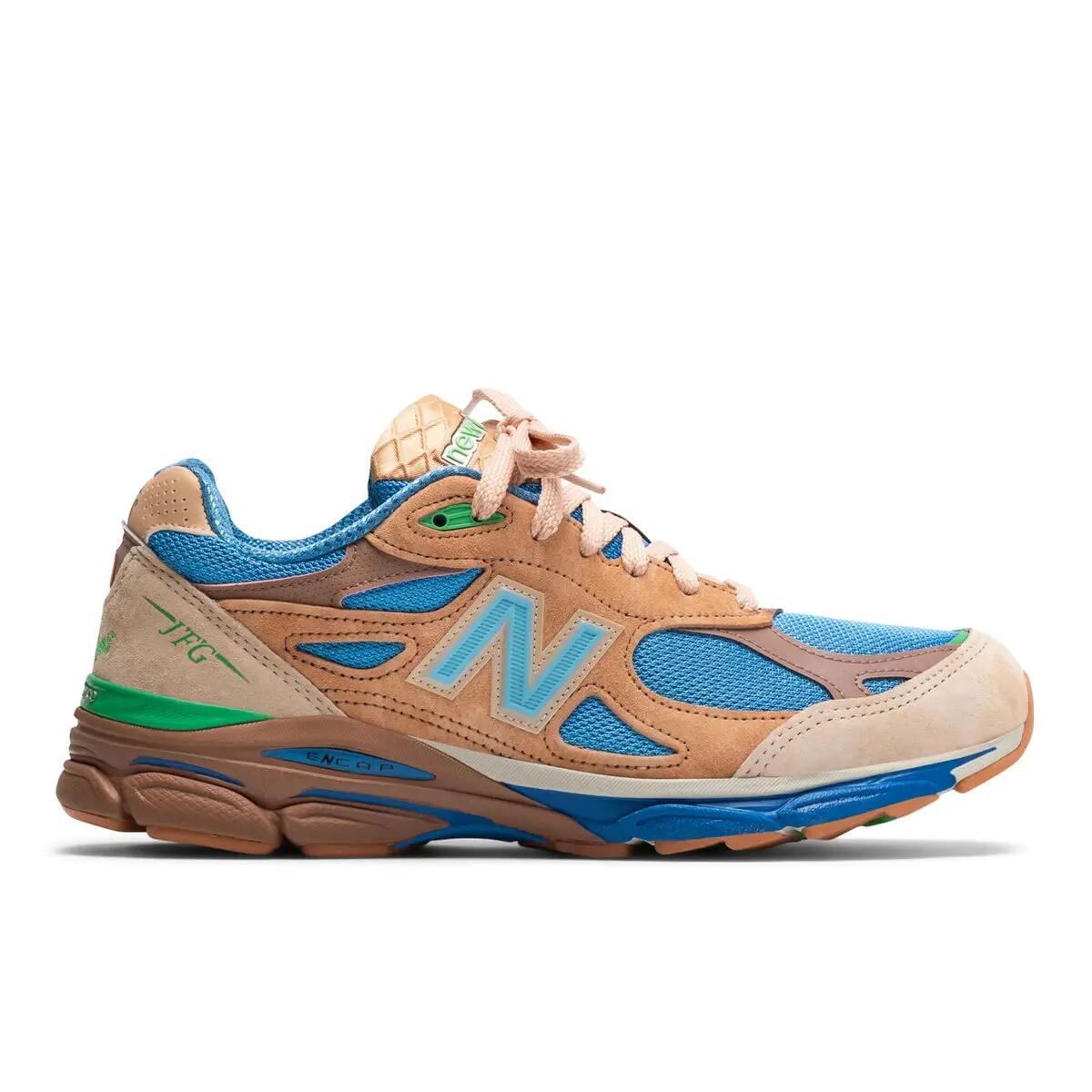 New Balance 990v3 MiUSA Joe Freshgoods Outside Clothes 2/4