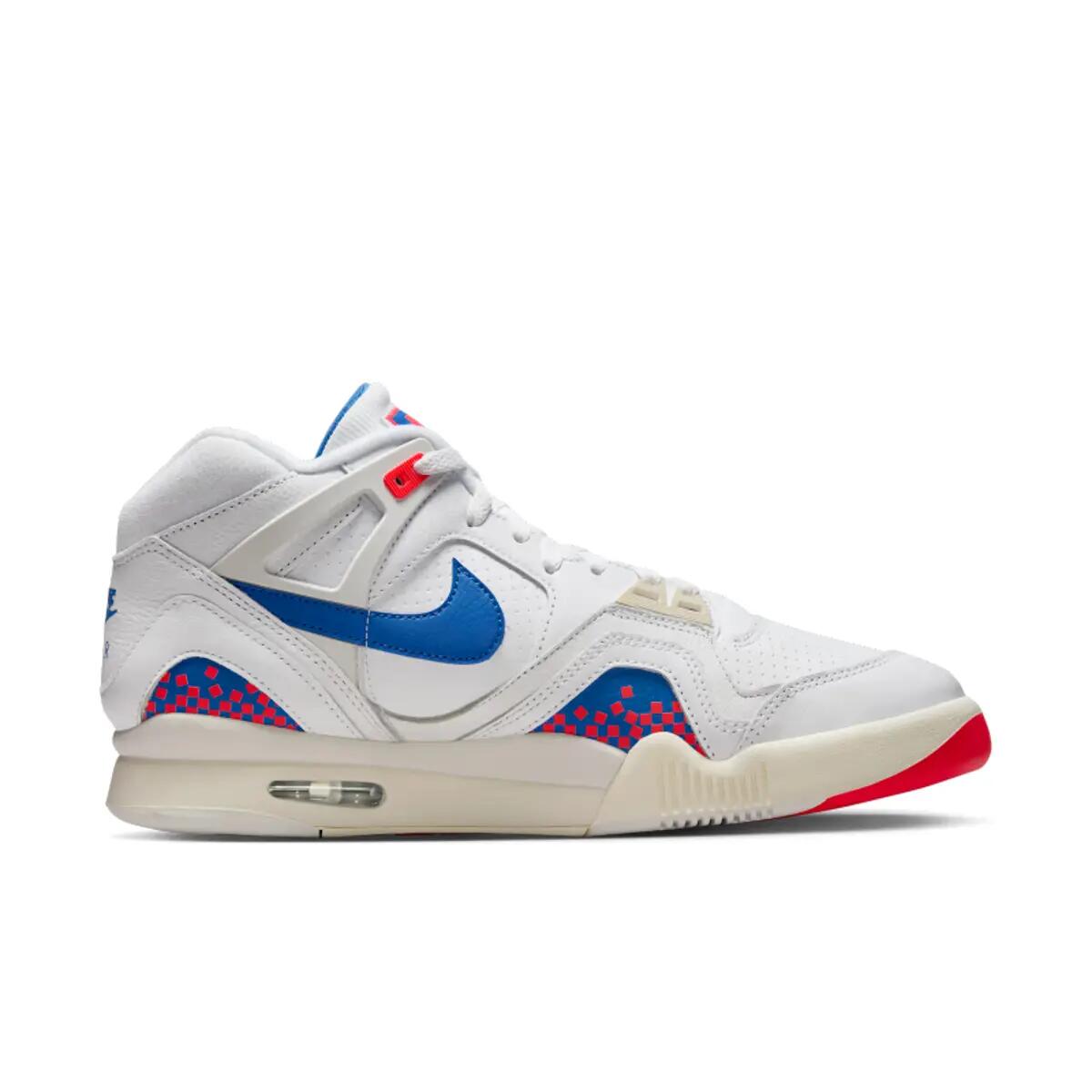 Nike Air Tech Challenge II Pixel Court (2025) 2/6