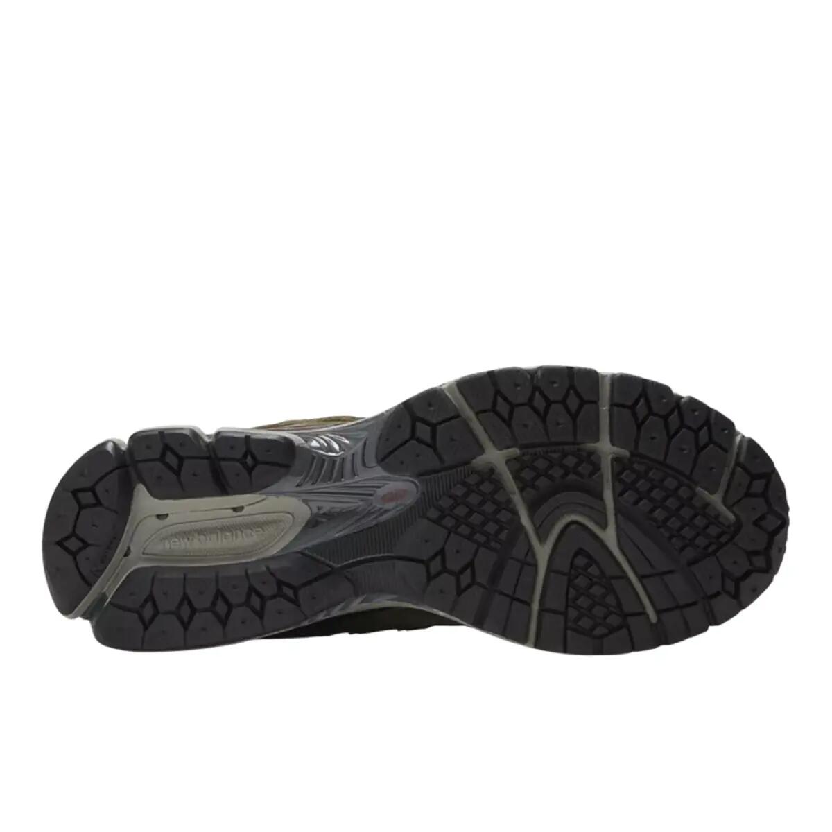 New Balance 2002R Protection Pack Dark Moss 4/6