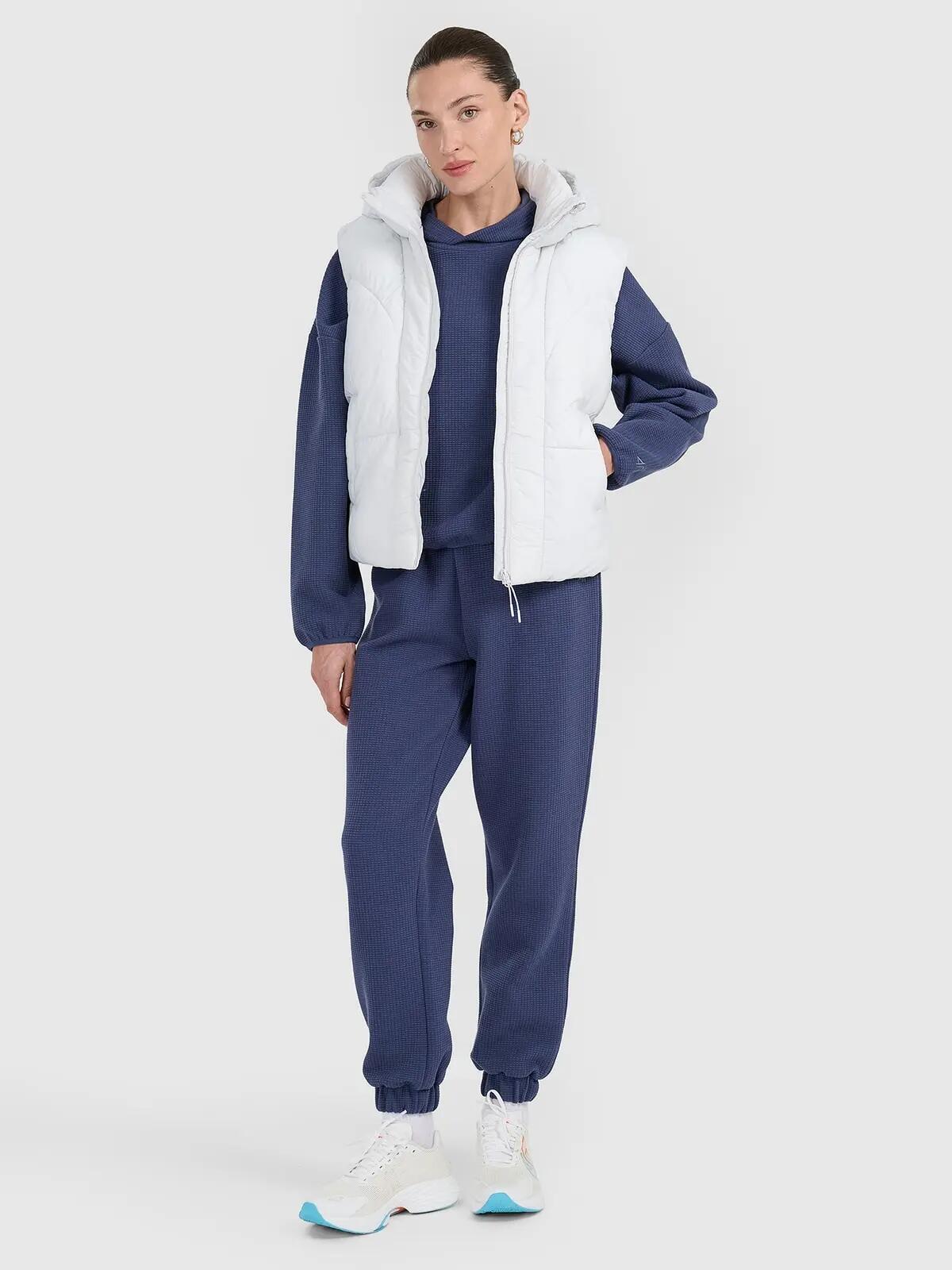BLUZA DAMSKA DRESOWA 4F Z DZIANINY O SPLOCIE WAFLOWYM TSWSF1847  KOLOR NIEBIESKI 6/12