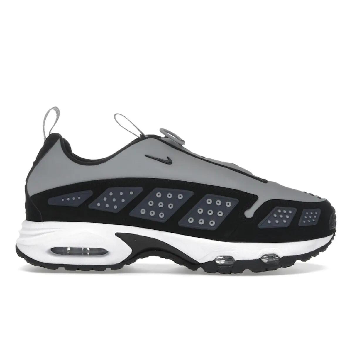 NIKE picture
