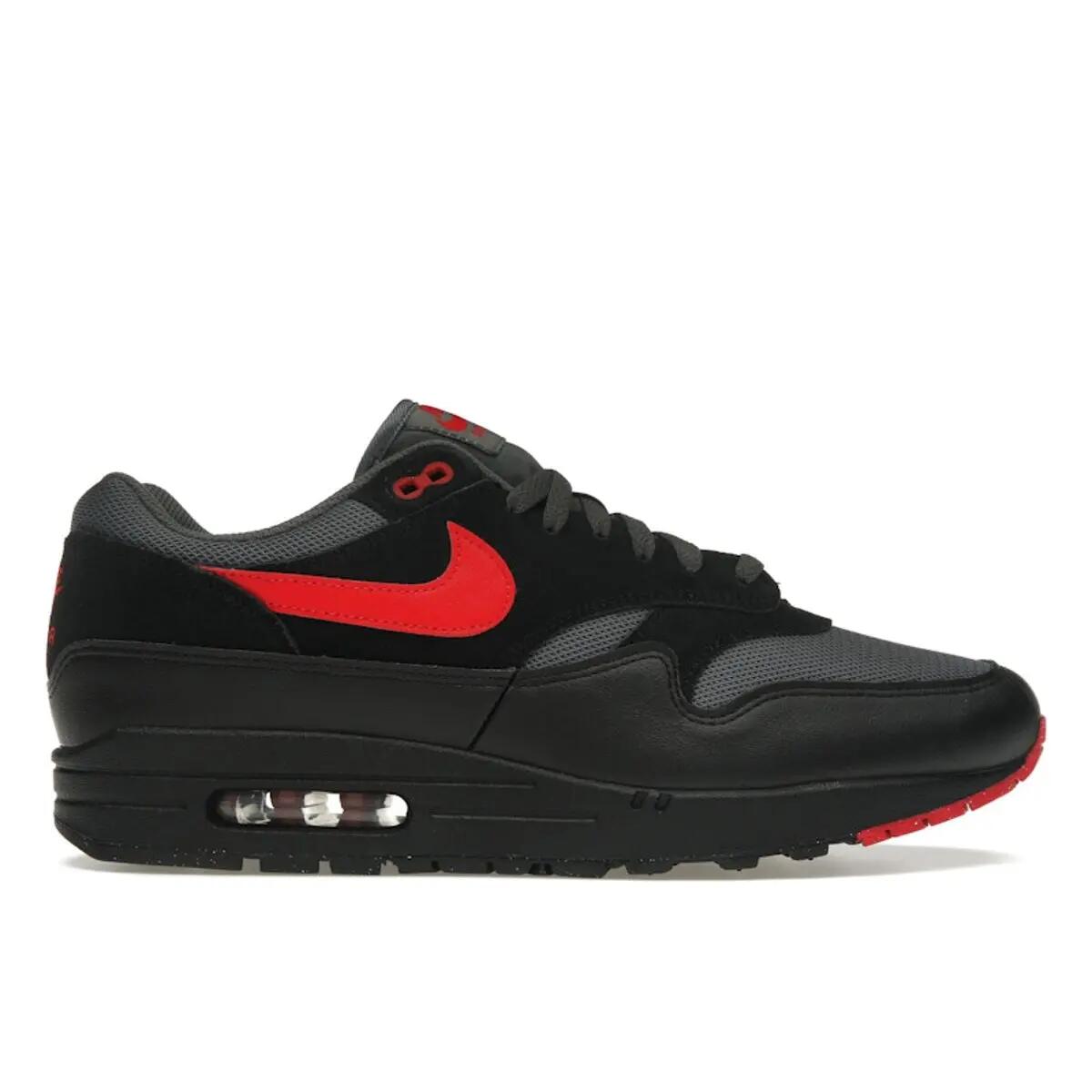 NIKE picture