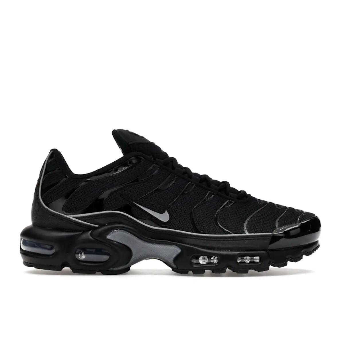 NIKE picture