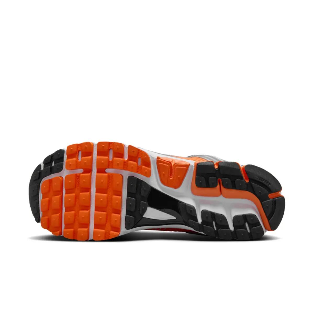 Nike Zoom Vomero 5 Platinum Tint Safety Orange 2/6