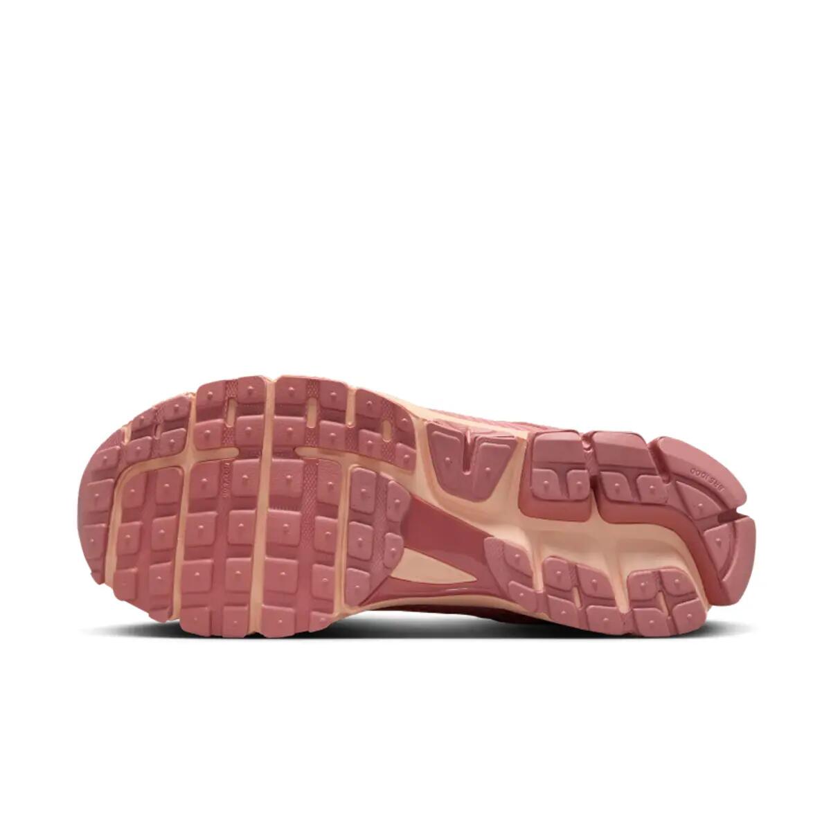 Nike Zoom Vomero 5 Red Stardust 2/6