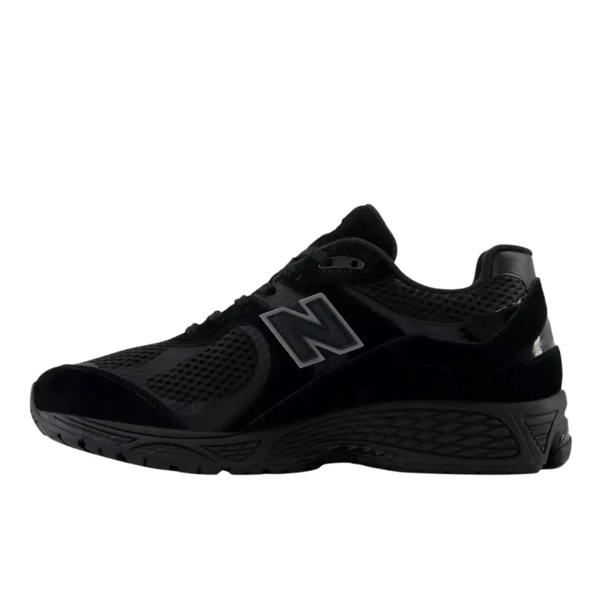 New Balance 2002R Mesh Black Metallic 3/5