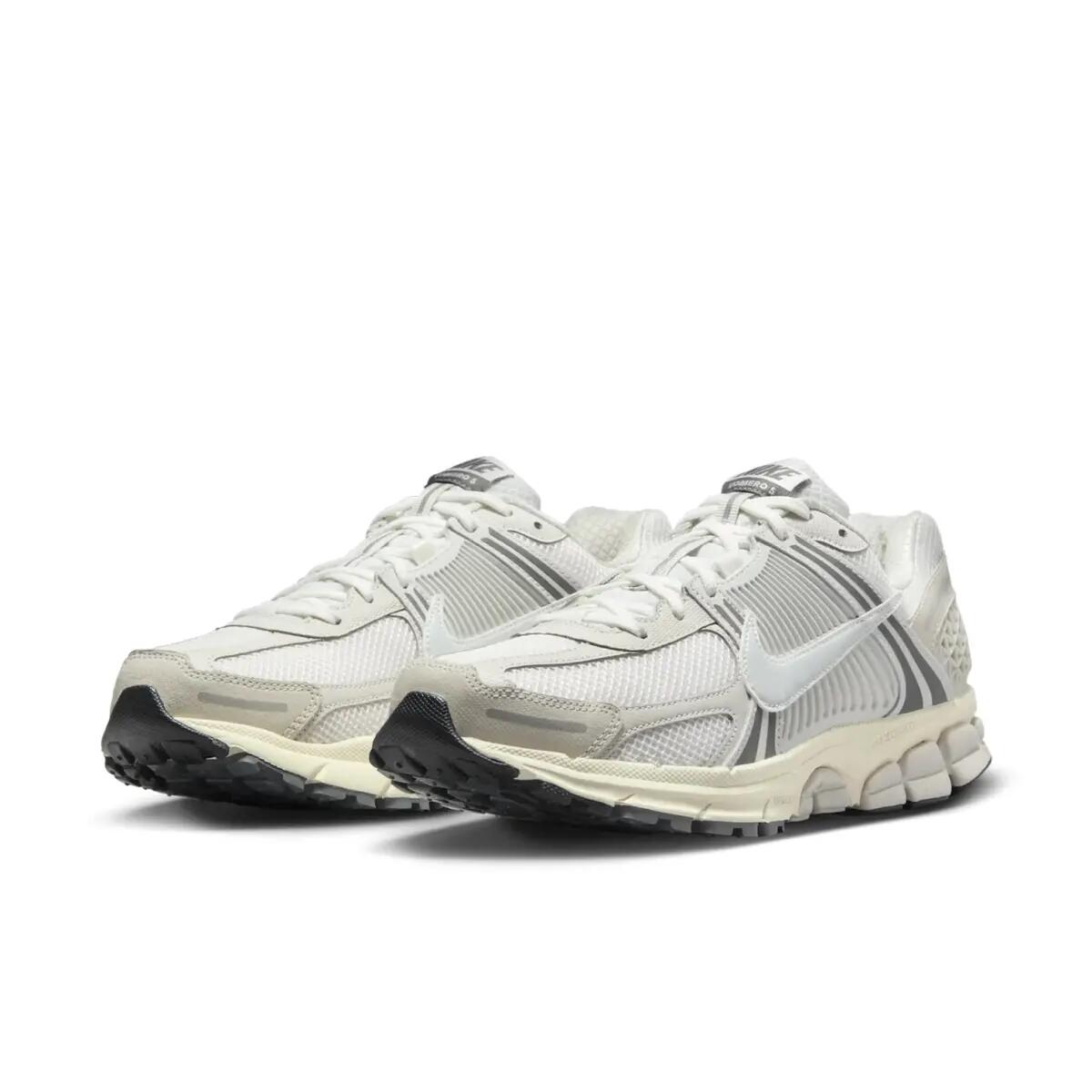 Nike Zoom Vomero 5 Platinum Tint 3/6