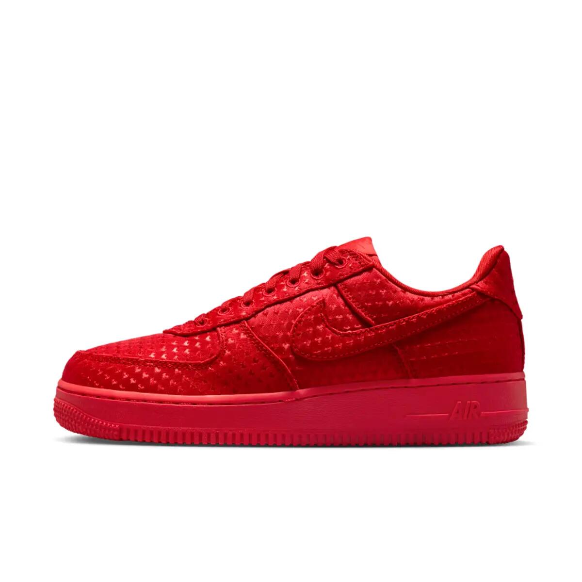 Nike Air Force 1 Low Valentines Day University Red (2026) 2/6