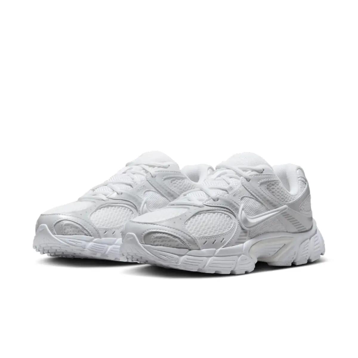 Nike V5 RNR White Black Metallic Silver (Women's) 4/6