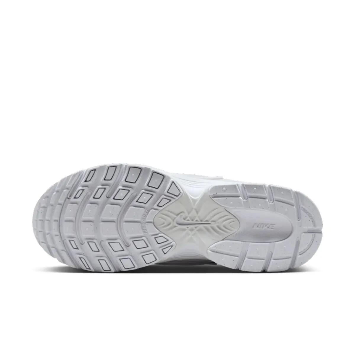 Nike V5 RNR White Black Metallic Silver (Women's) 3/6