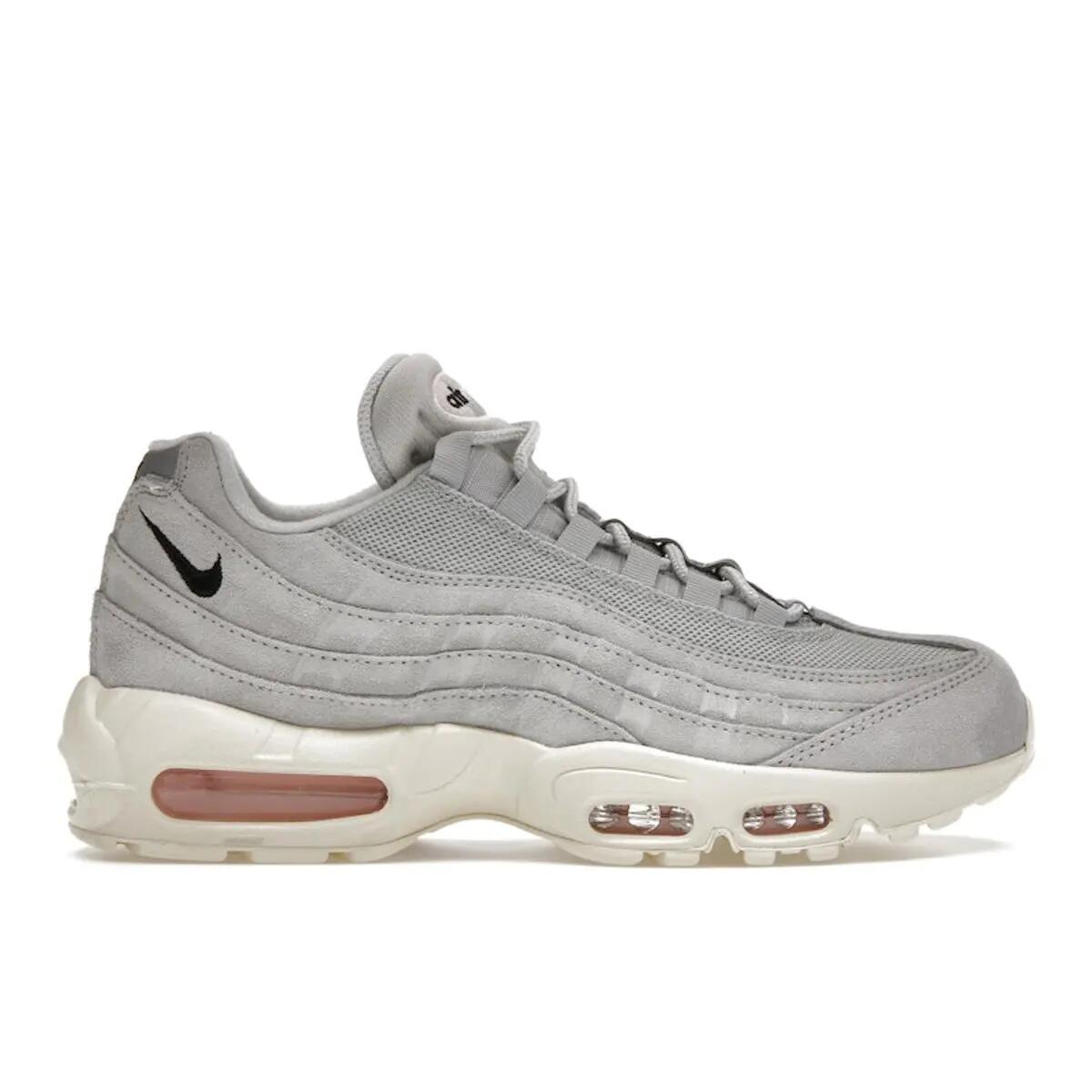 NIKE picture