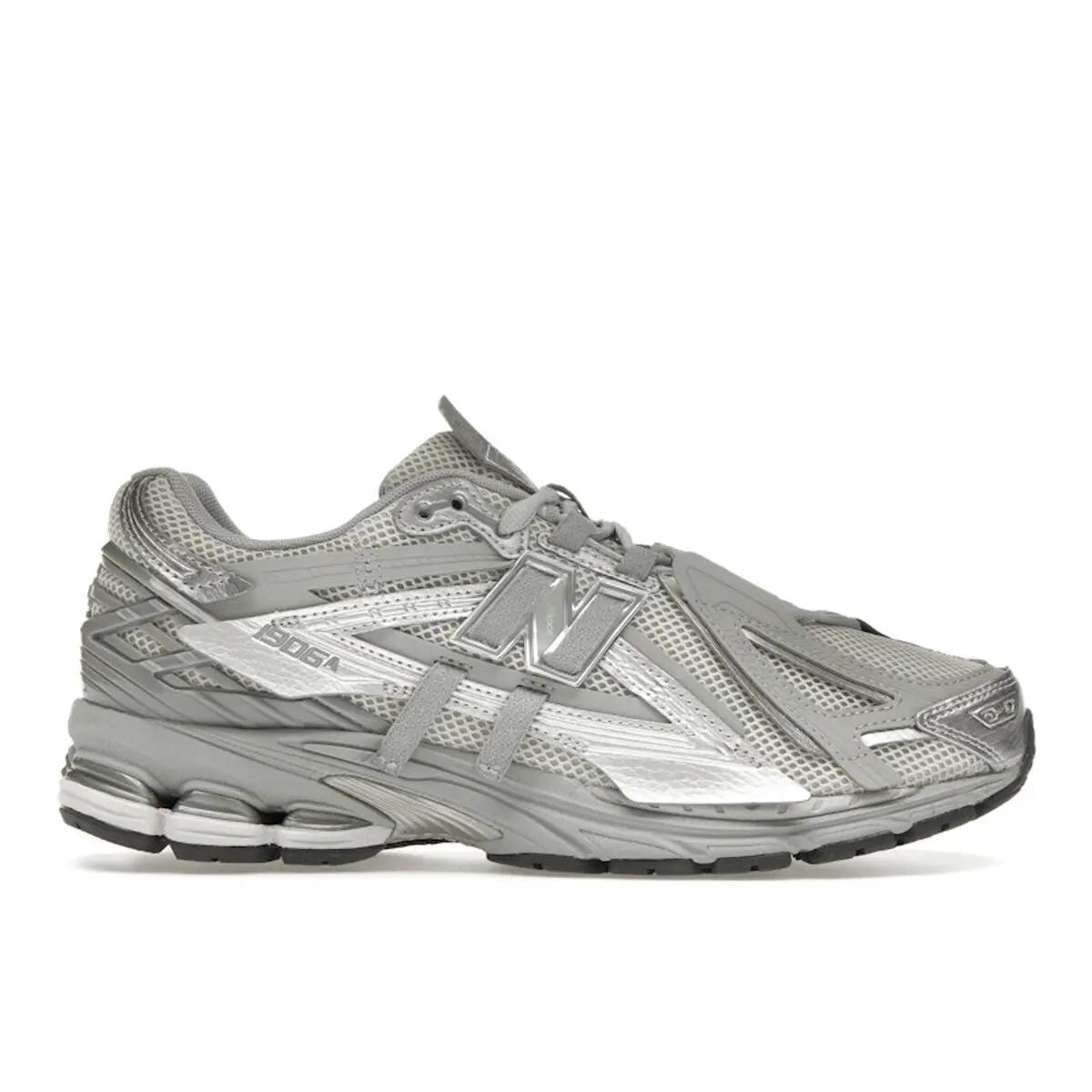 NEW BALANCE picture